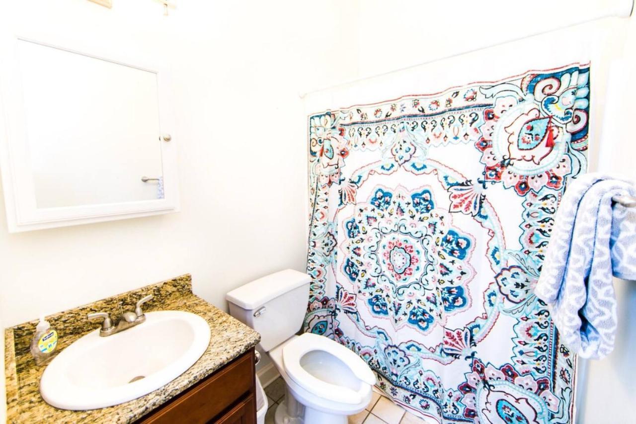 Dumaine Cozy - 3 Bed Close To Qtr Holiday home *